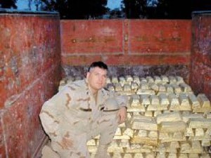 Amerikansk soldat med gull fra Irak-krigen.